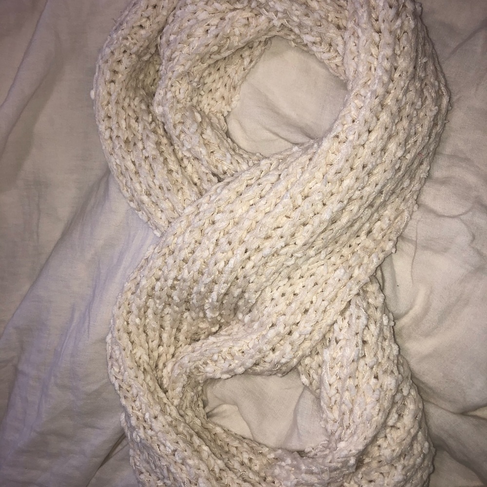 Scarf - Picture 2 of 2
